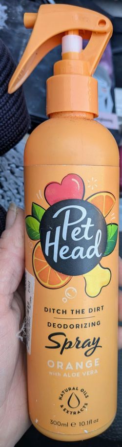 Pet head deodorizing spray