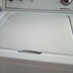 Like New  Whirlpool Washer