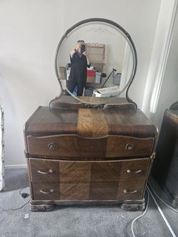 Antique dresser with Mirror