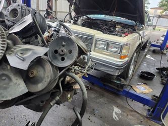 Big Block engine(84 cadillac) with transmission all complete