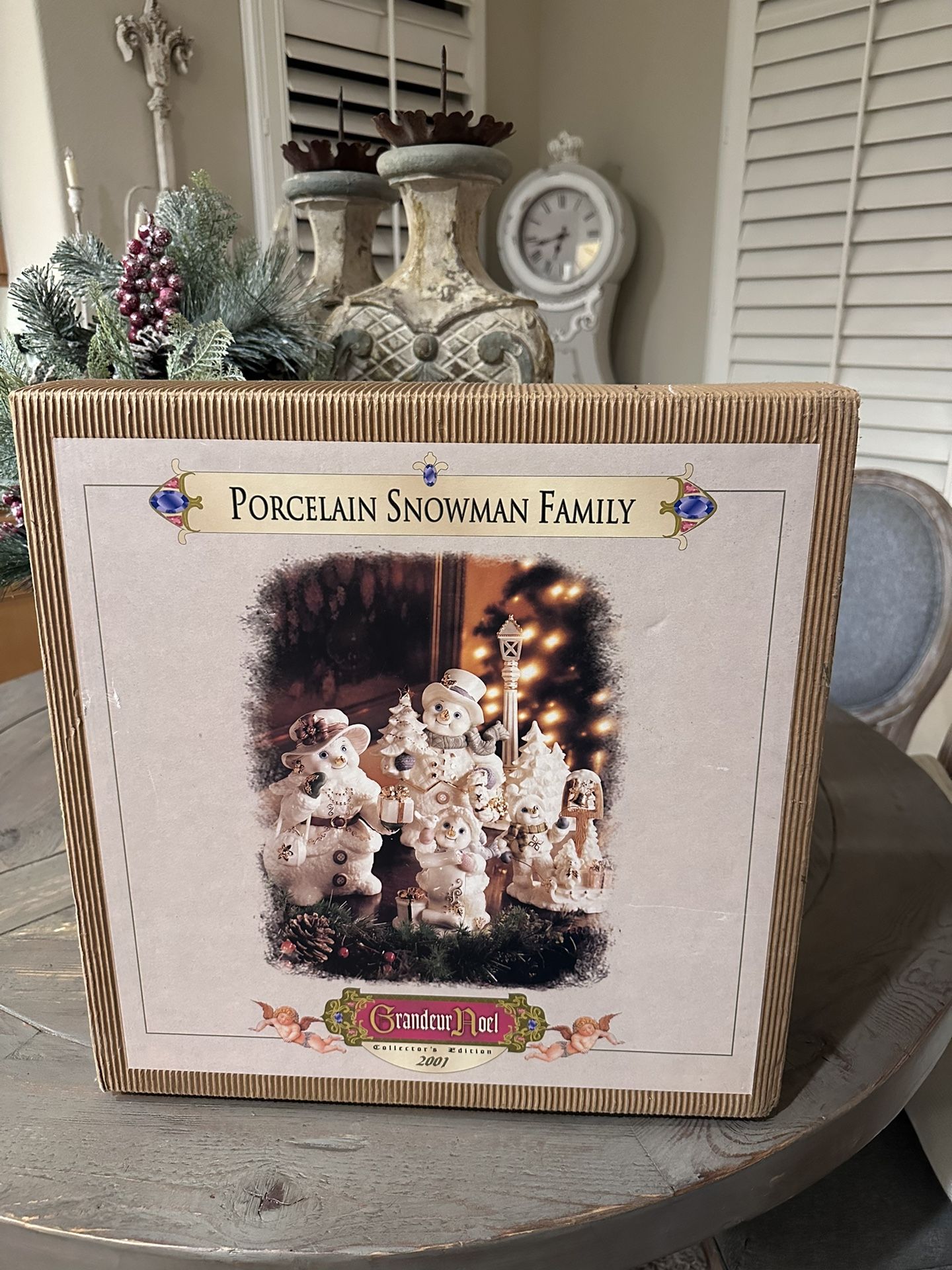 Grandeur Noel 2001 Collector’s Edition Snowman Family