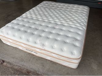 Saatva Classic 11.5” Mattress - King