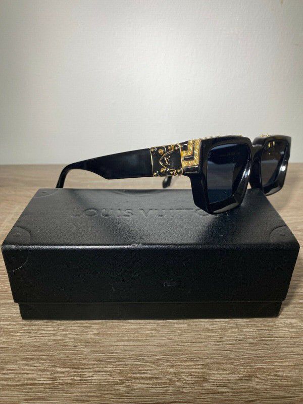 Louis Vuitton 1.1 Millionaires Sunglasses for Sale in Brooklyn, NY - OfferUp