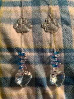 Dog paw crystals