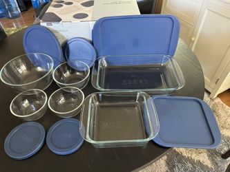 New 12 Piece Glass Baking Set w/ Lids from Target
