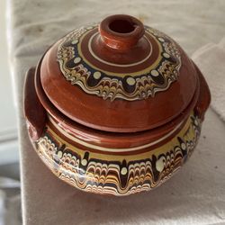 Handmade Ceramic Cooking Bow With Lid