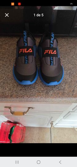 Tenis Fila nuevos para niño