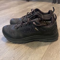 Keen Hiking Shoes