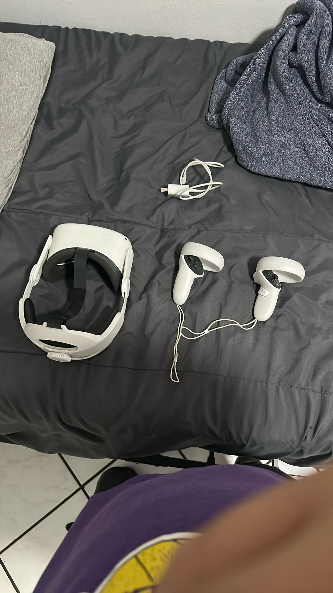 Selling Oculus Quest2
