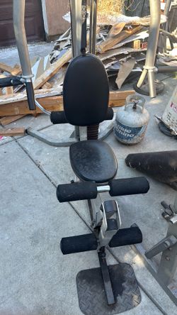 Multi station gym