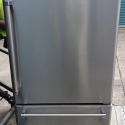 Kitchen Aide Refrigerator 