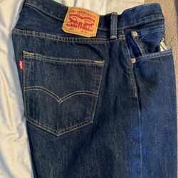 Men’s Levi’s 501’s
