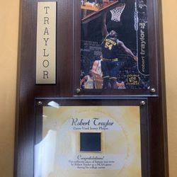 Press Pass 1998 NCAA Robert Traylor Dbl Threat Game Worn Jersey Plaque 