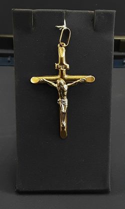 Religious Pendant - Yellow Gold 10k (.417) 1.9 grams