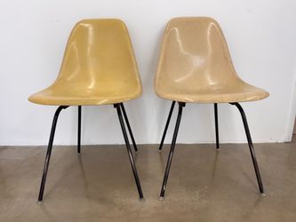 Herman Miller Fiberglass Shell Chairs (Pair) – Mid-Century Modern