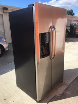 Frigidaire stainless steel refrigerator