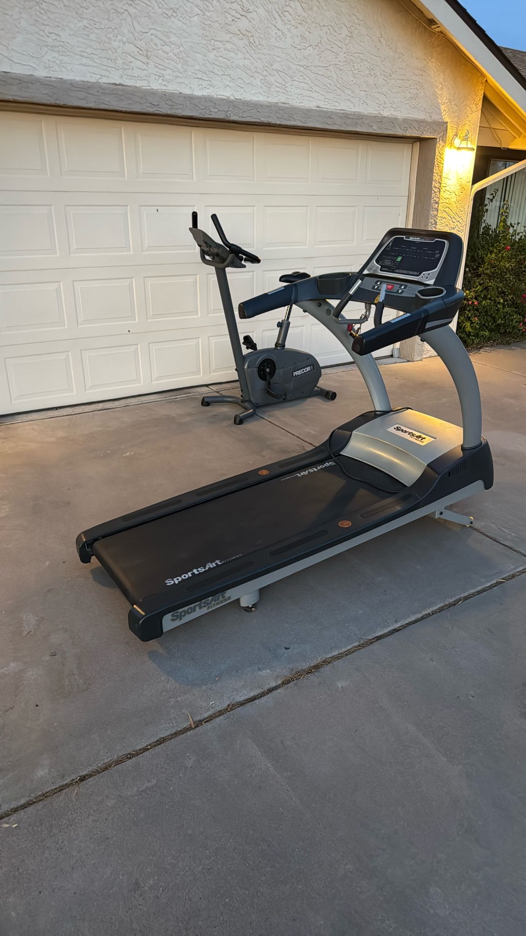 Sport Art Fitness T652 Treadmill