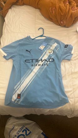 Man city shirt size small