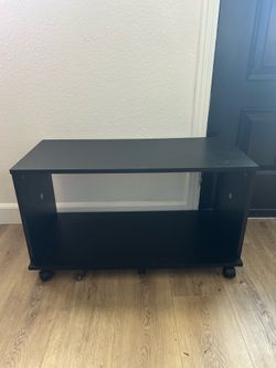 Rolling coffee table/side table/shelf