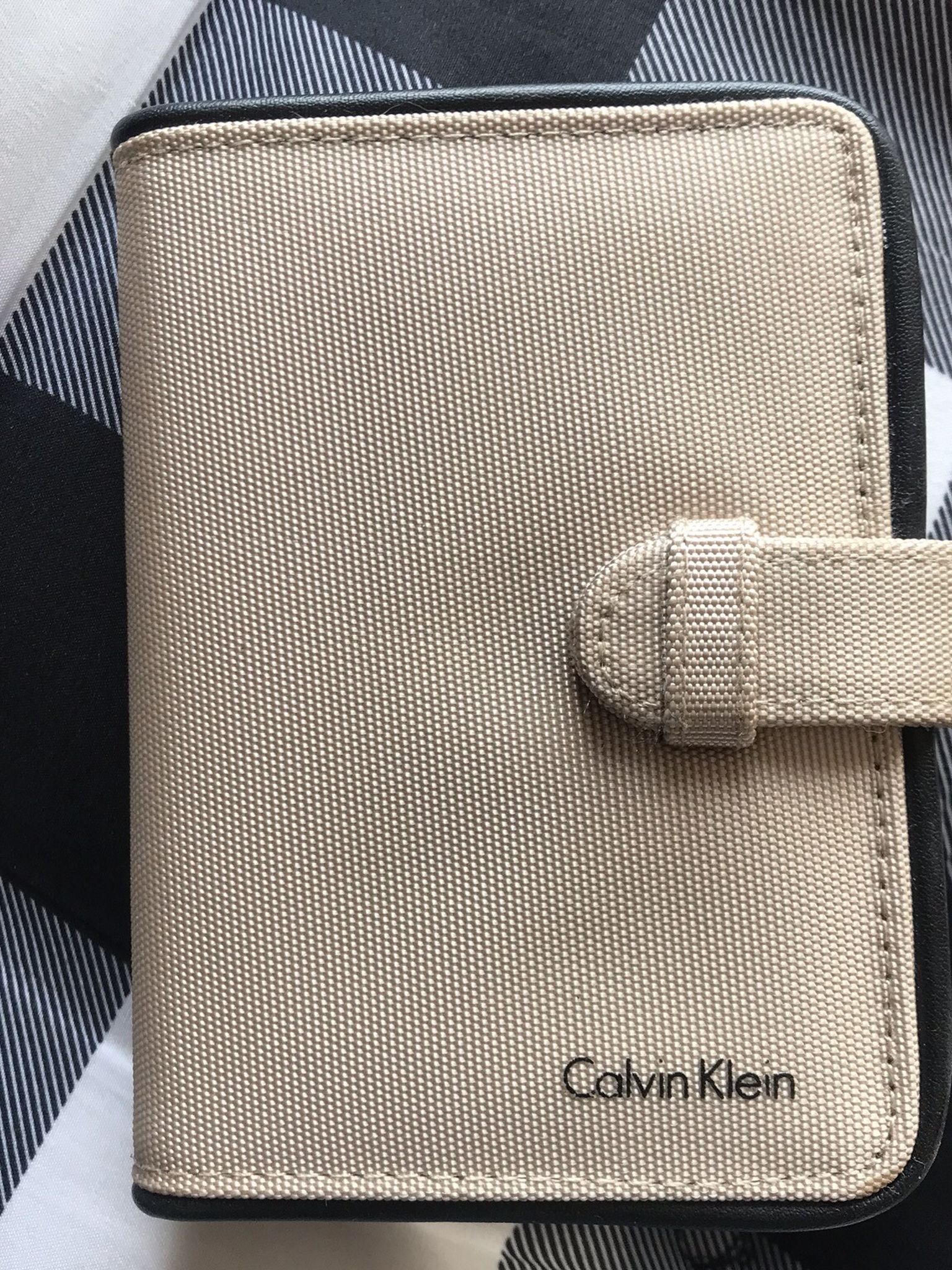 Calvin Klein photo / Credit Card Holder