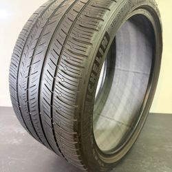 V414  315 30 21 105V  Michelin  Pilot Sport All Season 4  One Used Tire 55% Life 