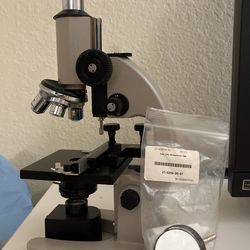 Microscope