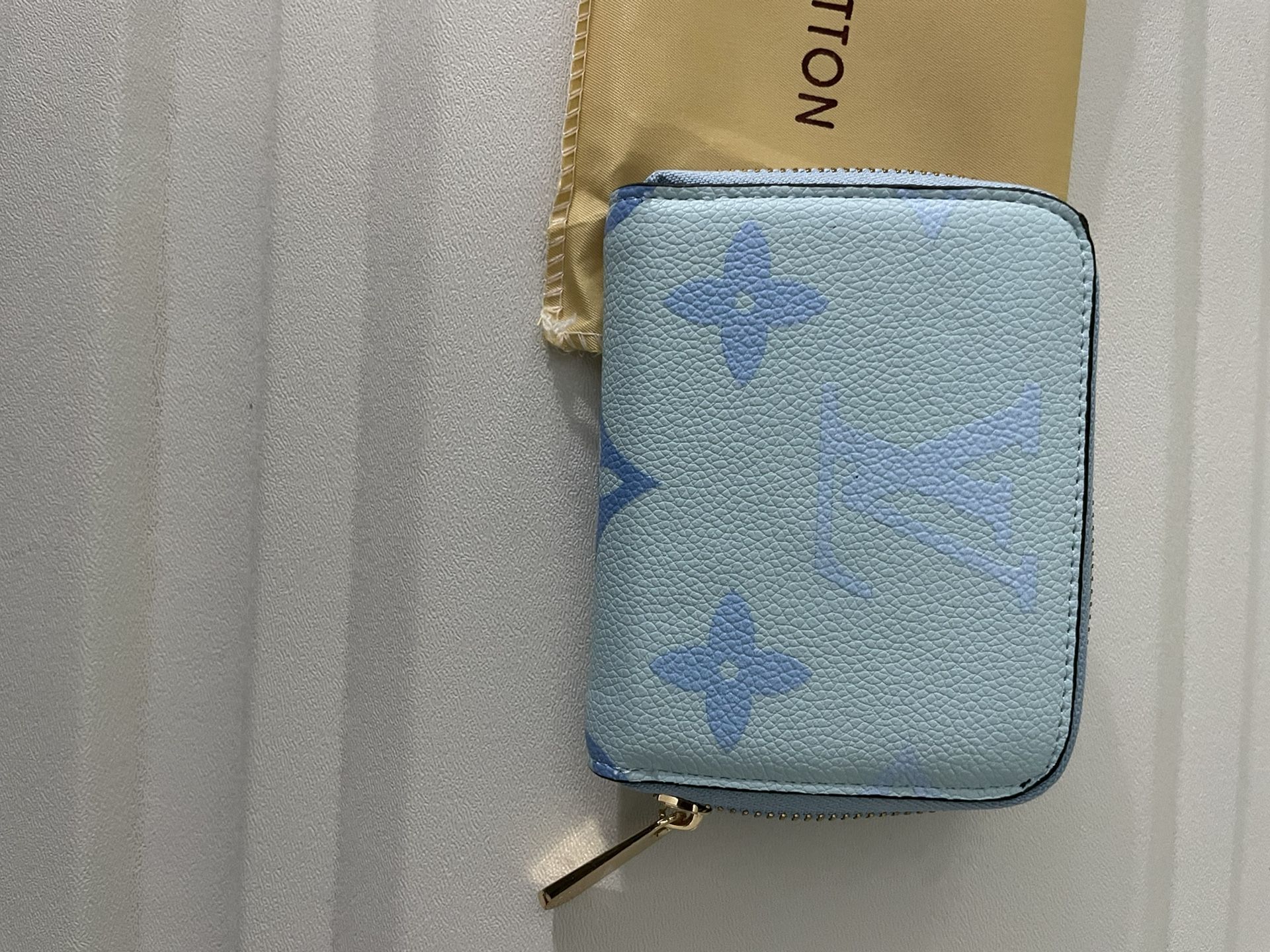 LV Wallet 