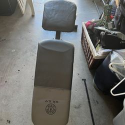 Gold Gym Weight Bench 