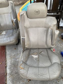 02-06 Escalade Seats