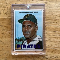 1967 Topps Baseball Card#400 Roberto (Bob) Clemente ( Pack Fresh, Nr Mint Condition)