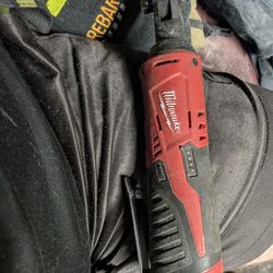 Milwaukee mI2 Cordless ratchet