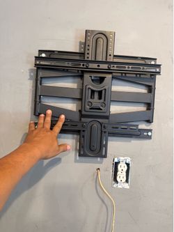 Like tv mount bracket 35$