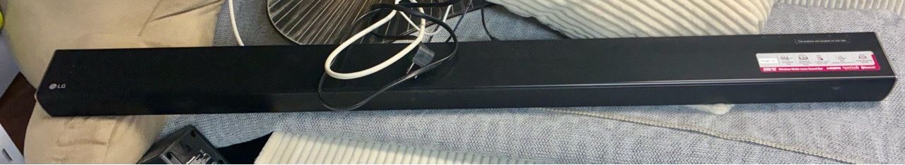LG 360W Wireless Sound Bar with Subwoofer SH7B Bluetooth HDMI