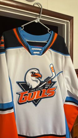San Diego Gulls sweater size L