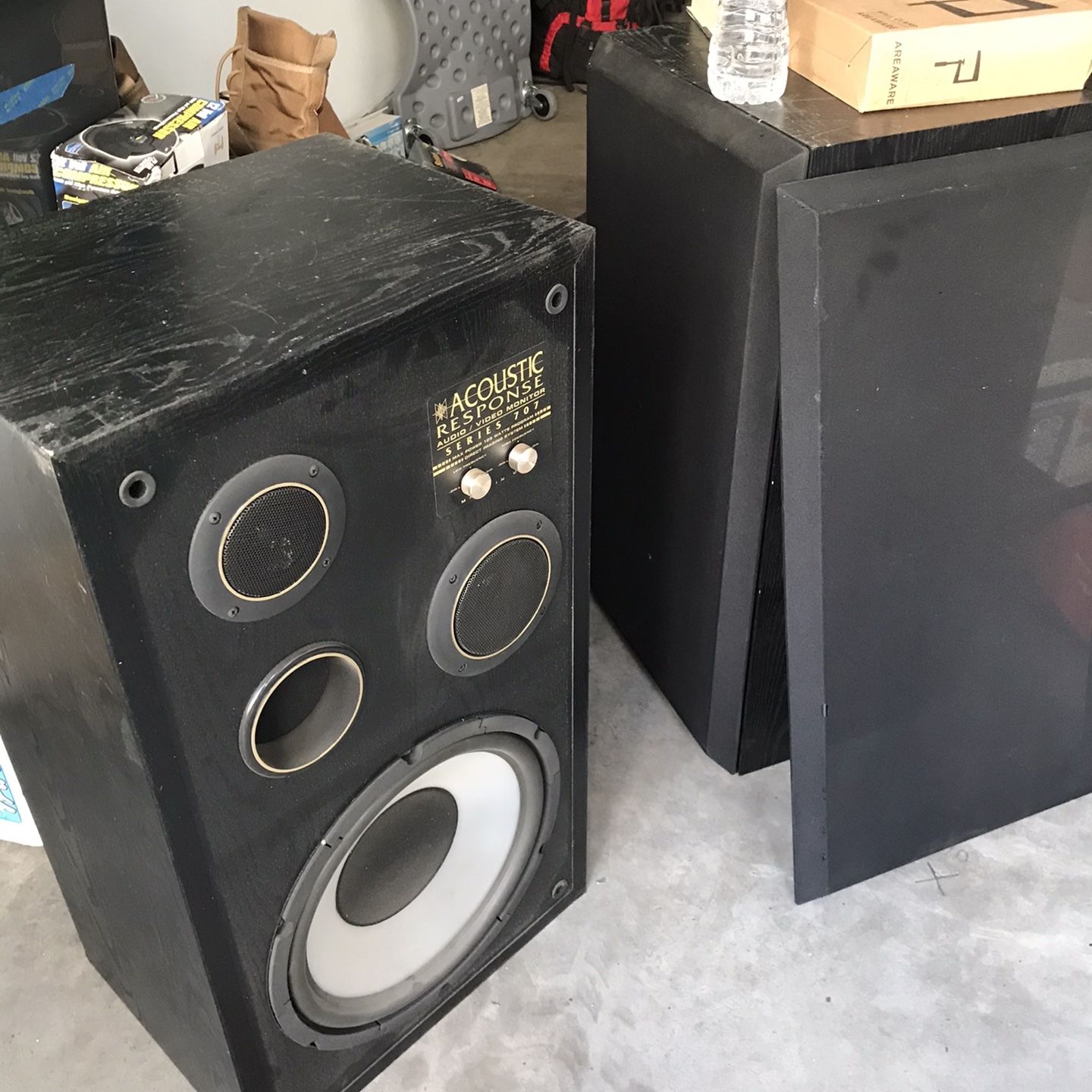 Acoustic Response-Series 707 Floor Speakers