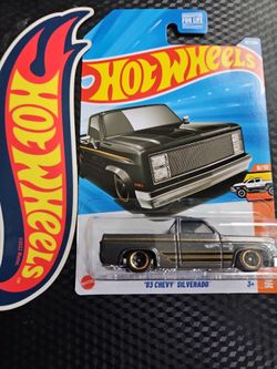 Hot Wheels Mainline 1983 Chevy Silverado Chevrolet Truck