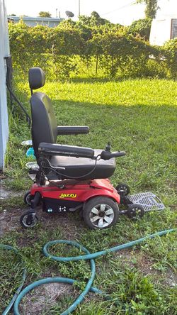 Jazzy power wheel chair