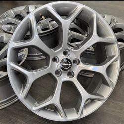 20” BMW 8 Series OEM Wheels / Rims Style 728M 840i M850i G14 G15 G16 Staggered with TPMS  Pirellis Semi New all around   Bolt pattern: 5 × 112 Center 