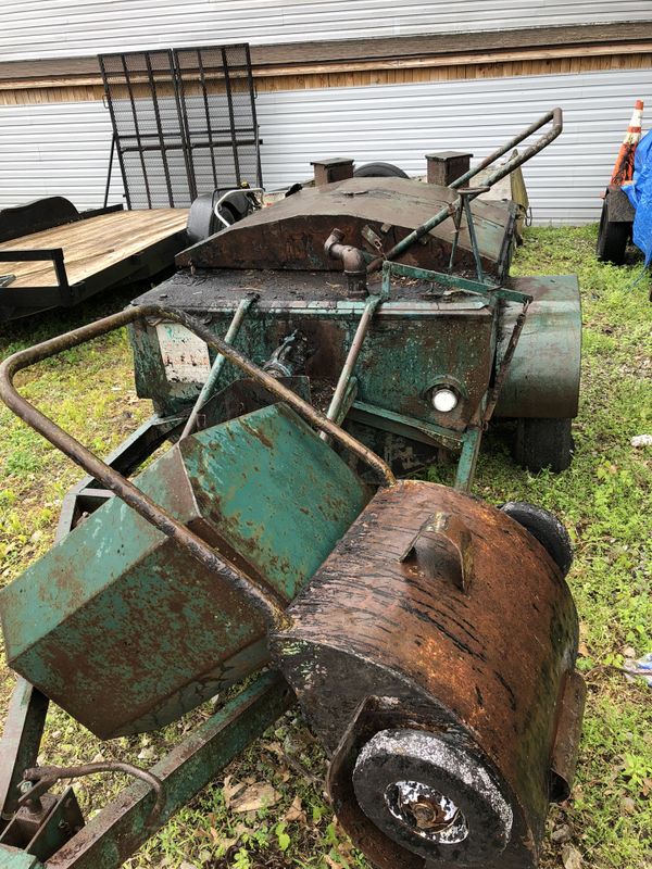 Hot tar kettle start your own business today for Sale in St. Louis, MO