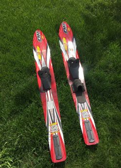 HO water skis
