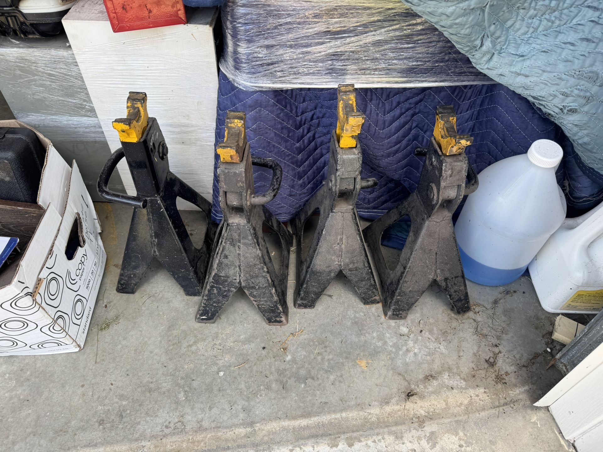 Old jack stands