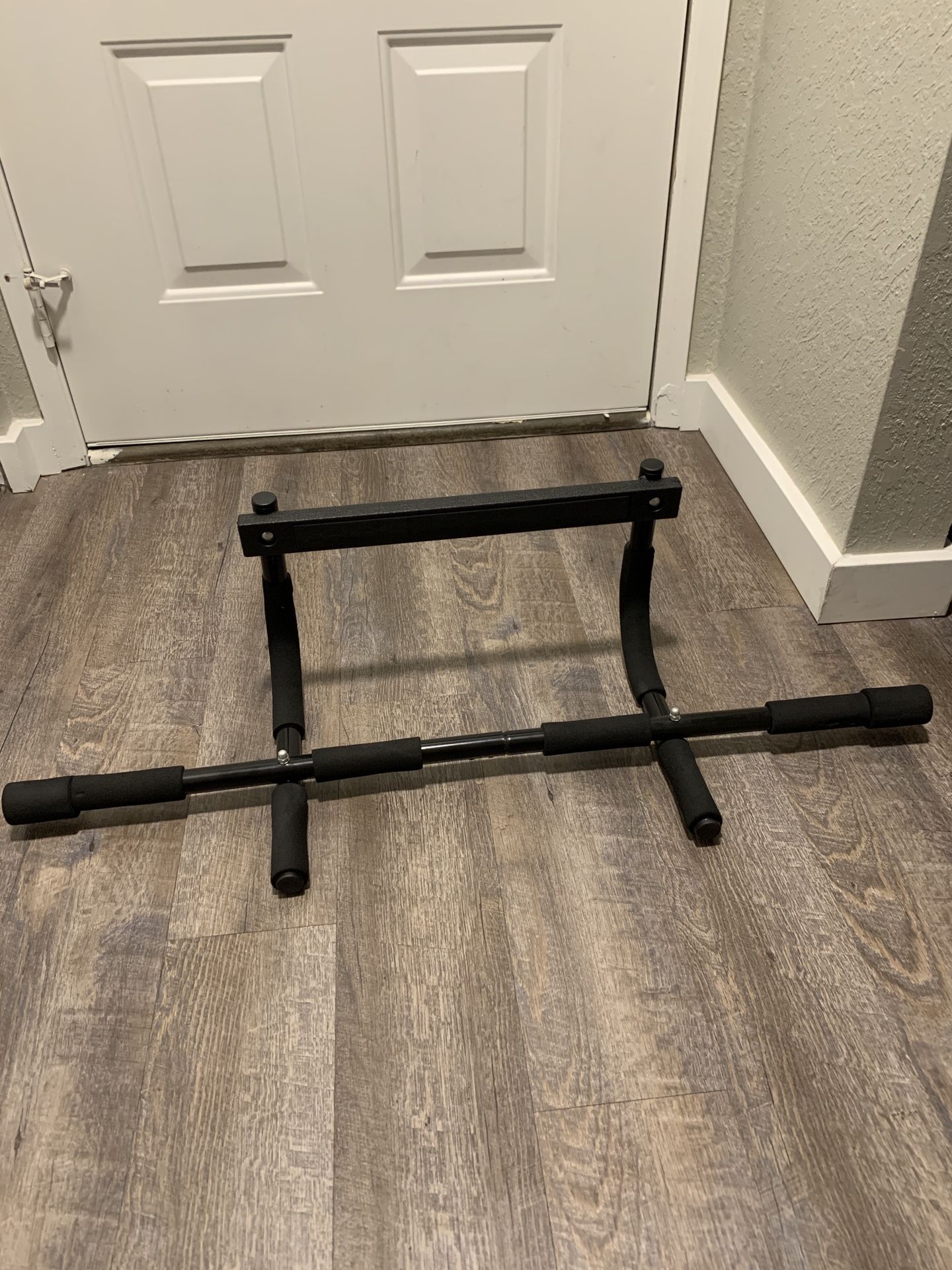 SPRI Doorway Pull-Up Bar