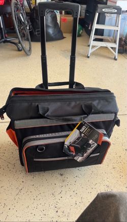 Klein Tools Rolling Tool Bag