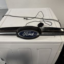 Ford Focus Grill