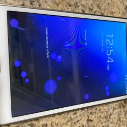 Samsung White Tablet 