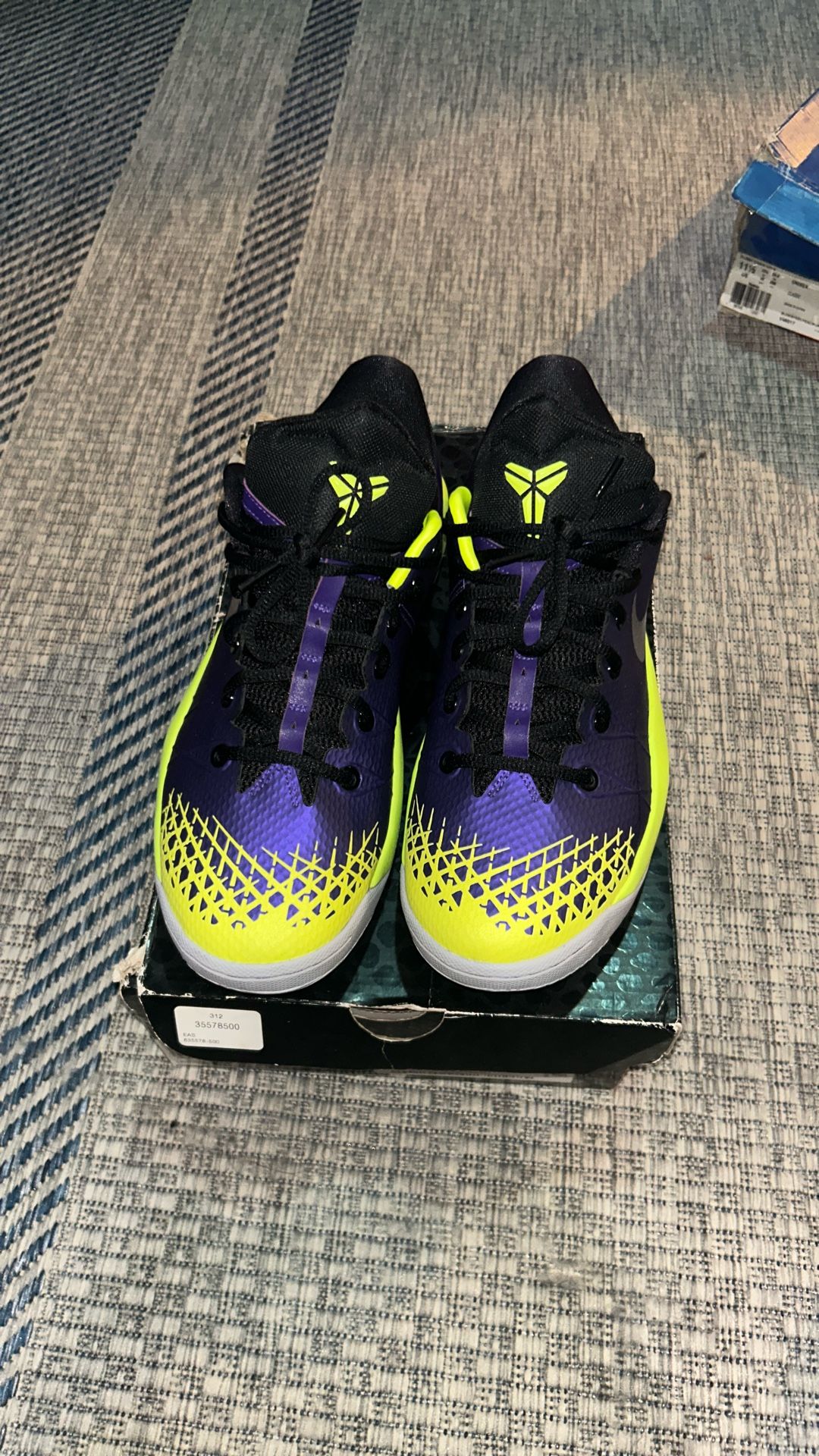 Kobe Venomenon 4
