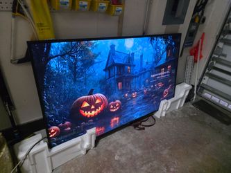 Samsung TV 75 inchs model UN75NU7100FXZA  Used Perfect Condition