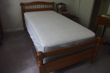 Twin Bed 