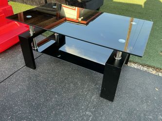 Living room center table