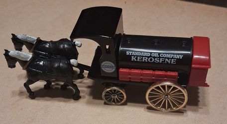 Standard Oil Company Kerosene Horse-Drawn Wagon Die-Cast